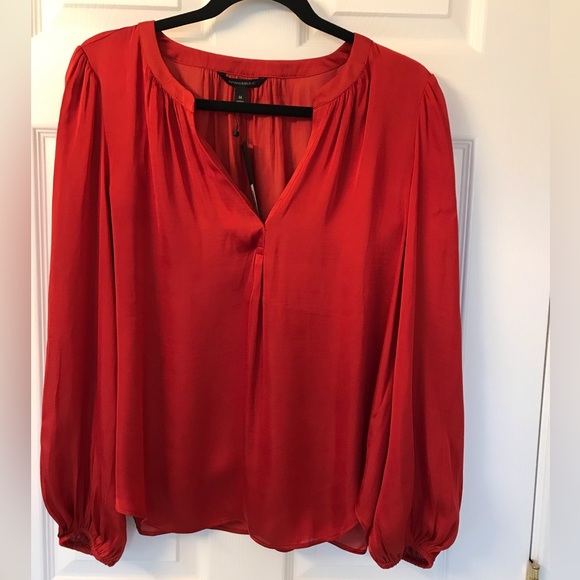 OVER 75% OFF NWT Banana Republic Blouse Size Medium - Picture 4 of 5